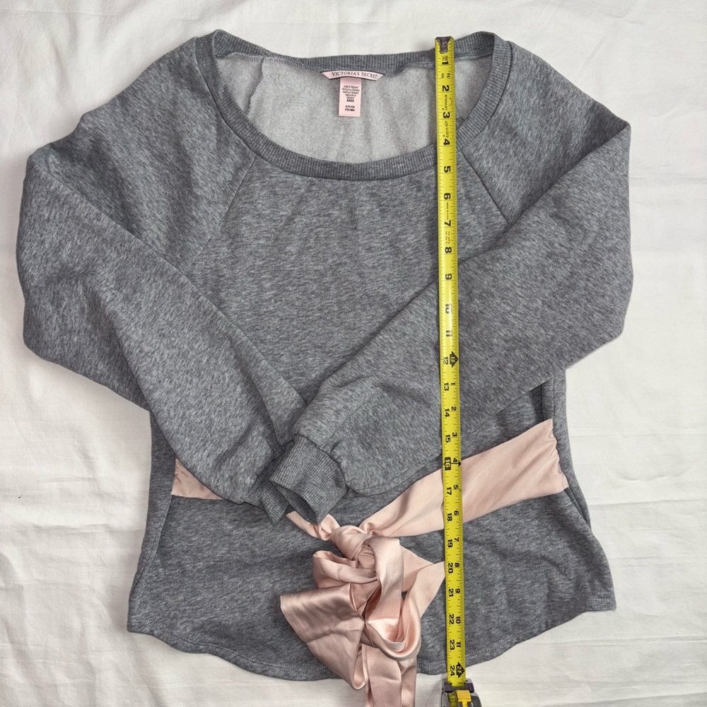 Victoria's Secret Round Neck Long Sleeve Ribbon Sweater - Picture 7 of 8